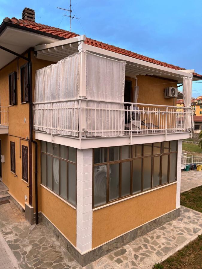 Il Gattino Di Porto - Apt 6 - Monolocale Terrazzo Piscina Империа Екстериор снимка